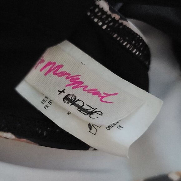 Free People Movement x Onzie Peek A Boo Racerback Sports Bra M/L Floral NWOT - Picture 2 of 6